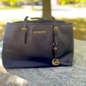 Michael Kors jet set tote